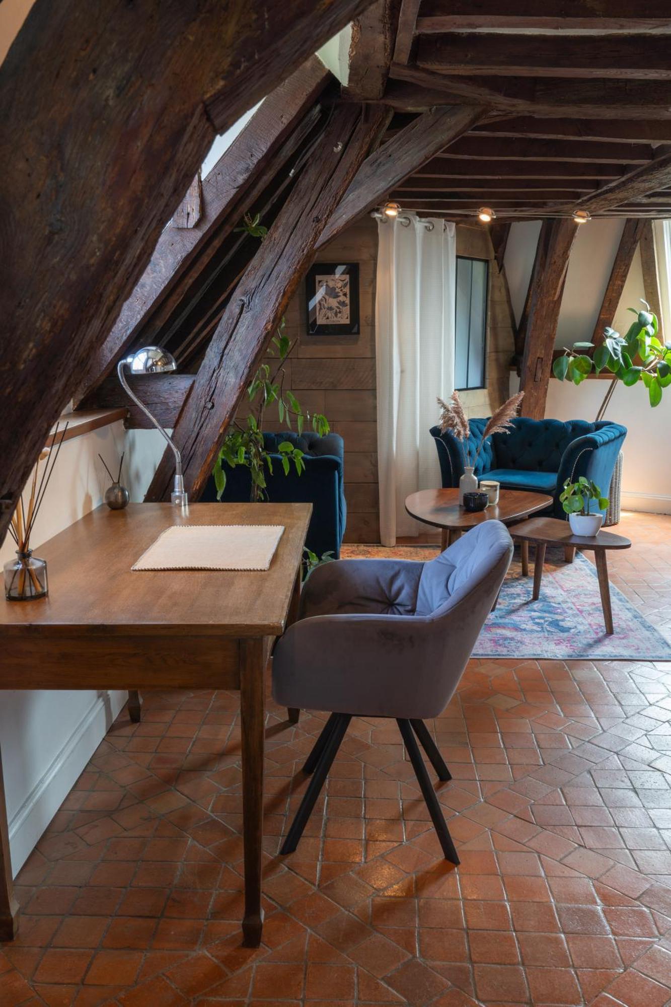 Suite Toussaint - Calme & Authentique Angers Bagian luar foto